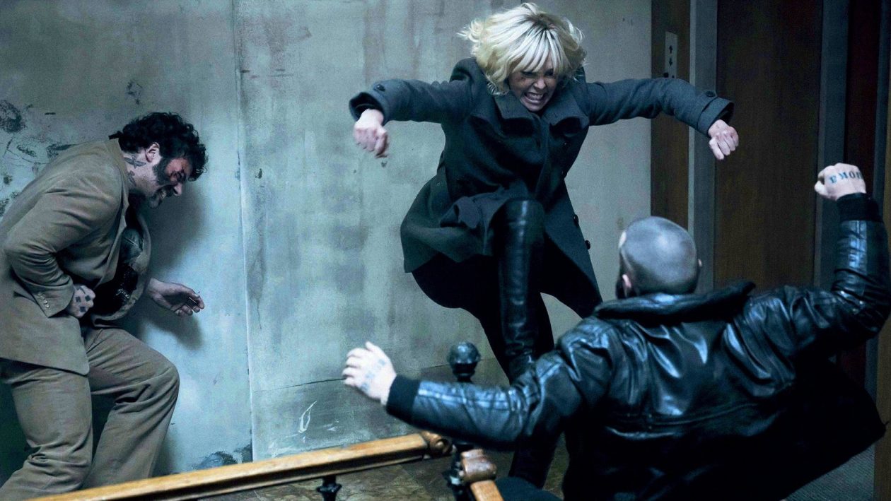 Charlize Theron atomic blonde