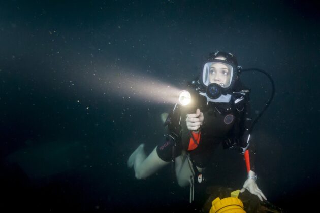 In the Deep : Photo