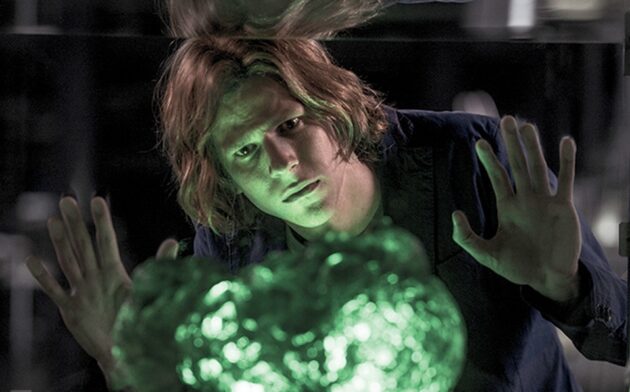 https://www.ecranlarge.com/content/uploads/2020/11/batman-v-superman-l-aube-de-la-justice-photo-jesse-eisenberg-1357836.jpeg