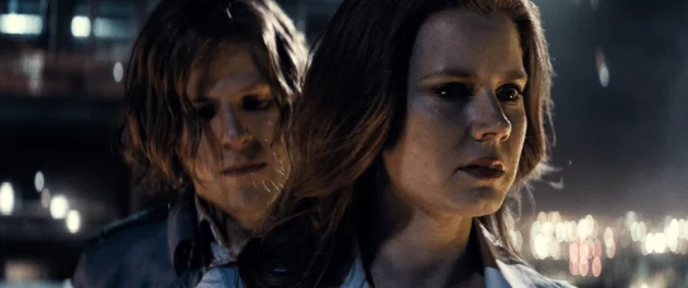 https://www.ecranlarge.com/content/uploads/2020/11/batman-v-superman-l-aube-de-la-justice-photo-amy-adams-1357838-scaled.webp