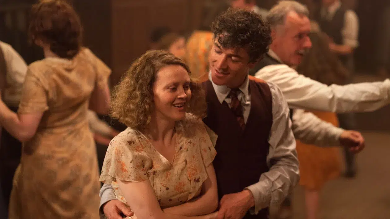 Simone Kirby et Barry Ward dans Jimmy's Hall